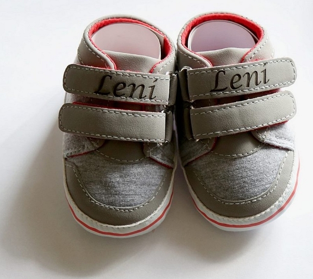 Babyschuhe