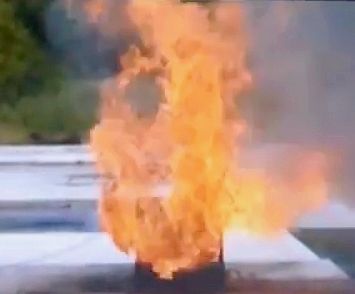 Akkubrand E-Auto "Simulation" Video (hier klicken)